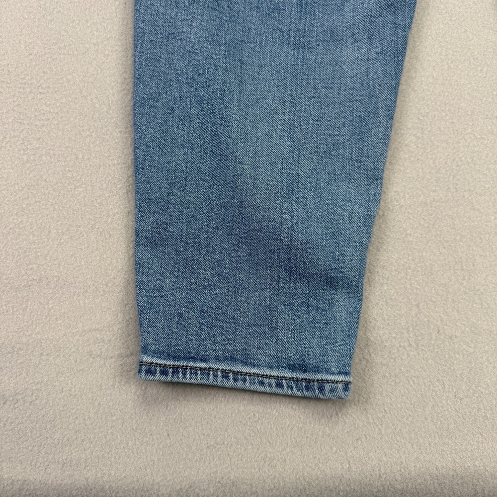 Levi's Silver Tab Mom‎ Jeans Women's Size 32x27 High-Rise Tapered Blue Denim - Picture 10 of 16